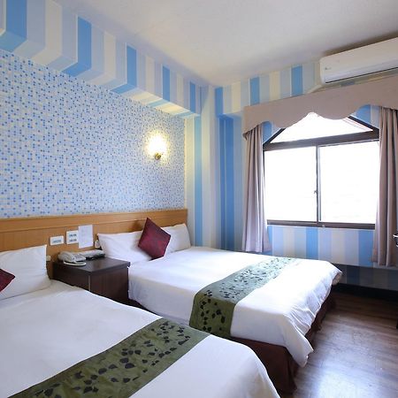 Chiayi Crown Hotel Екстер'єр фото