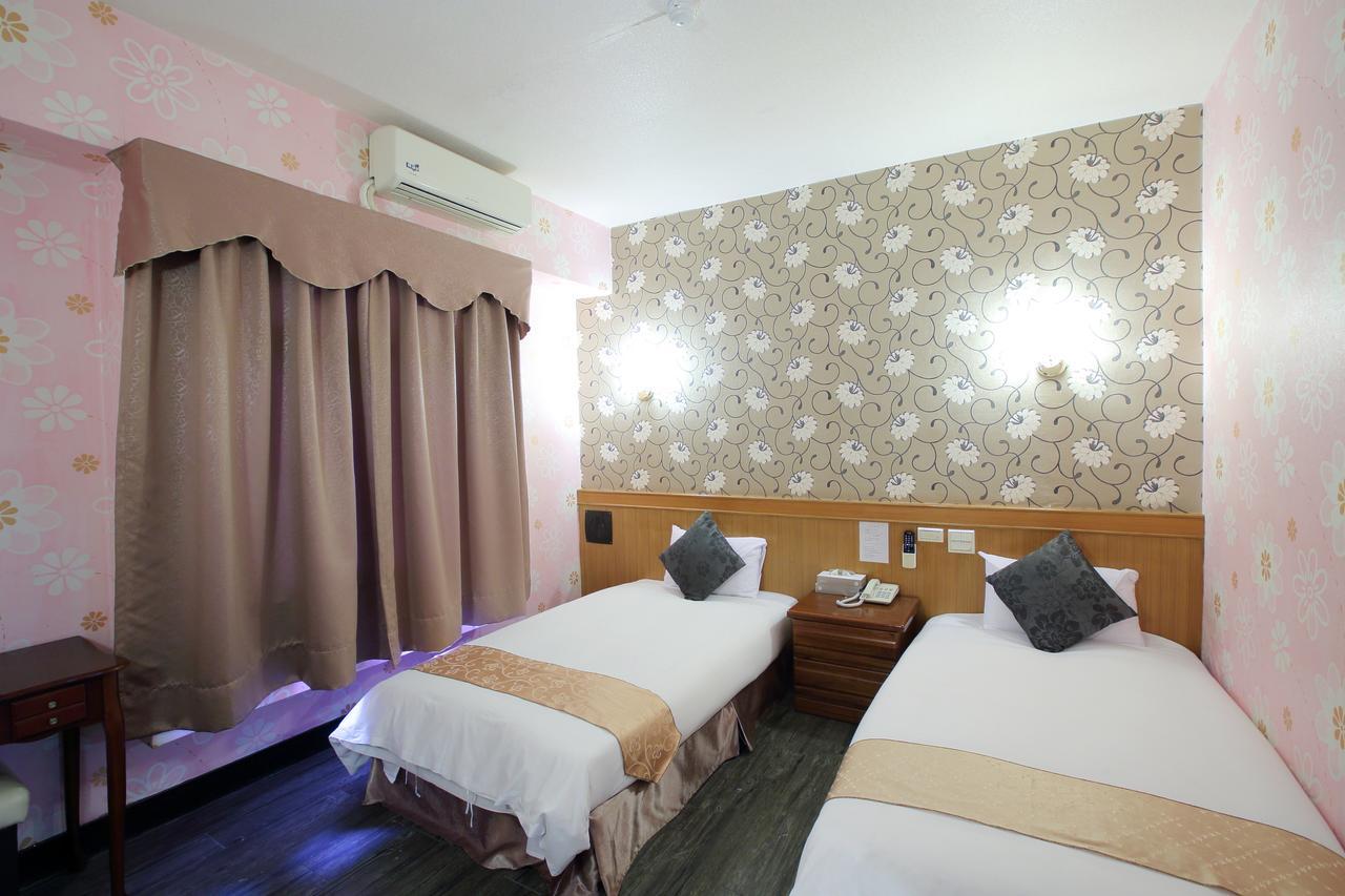Chiayi Crown Hotel Екстер'єр фото